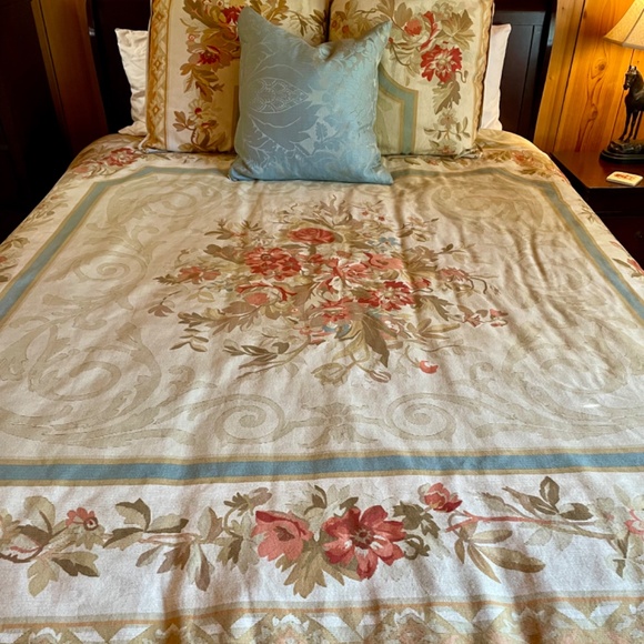 Aubusson Fresnel King Duvet Set, includes Two Euro Shams, EUC - Picture 5 of 7